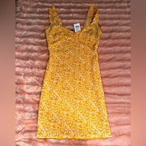 Yellow Windsor Dress